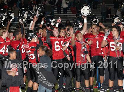 Thumbnail 3 in Ferndale vs. Salesian (CIF NCS D4 Final) photogallery.