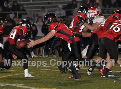 Thumbnail 3 in Ferndale vs. Salesian (CIF NCS D4 Final) photogallery.