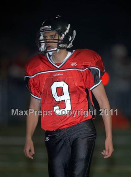 Thumbnail 2 in Ferndale vs. Salesian (CIF NCS D4 Final) photogallery.