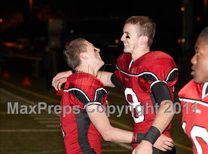 Thumbnail 2 in Ferndale vs. Salesian (CIF NCS D4 Final) photogallery.