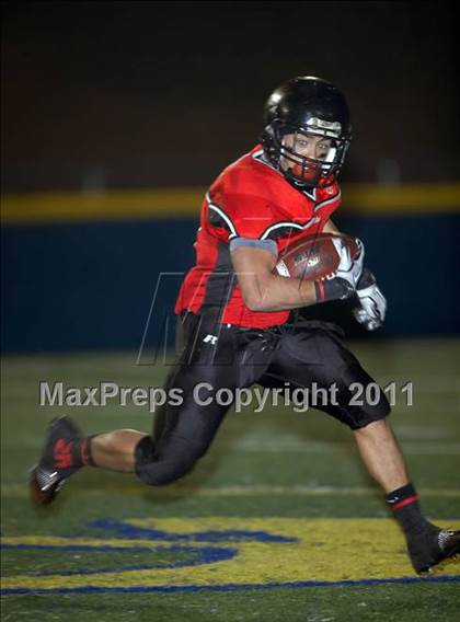 Thumbnail 3 in Ferndale vs. Salesian (CIF NCS D4 Final) photogallery.