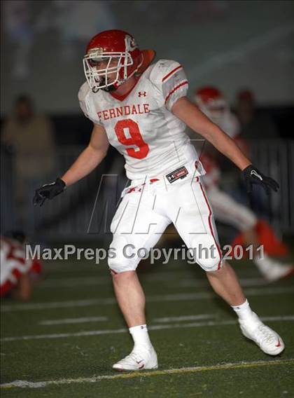 Thumbnail 2 in Ferndale vs. Salesian (CIF NCS D4 Final) photogallery.