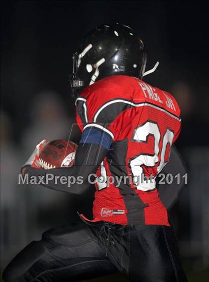 Thumbnail 1 in Ferndale vs. Salesian (CIF NCS D4 Final) photogallery.
