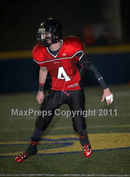 Thumbnail 2 in Ferndale vs. Salesian (CIF NCS D4 Final) photogallery.
