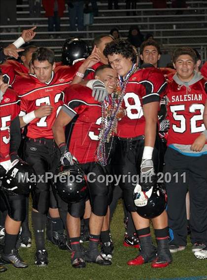 Thumbnail 2 in Ferndale vs. Salesian (CIF NCS D4 Final) photogallery.