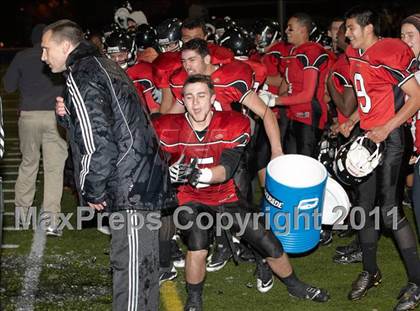 Thumbnail 3 in Ferndale vs. Salesian (CIF NCS D4 Final) photogallery.