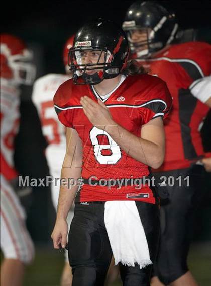 Thumbnail 2 in Ferndale vs. Salesian (CIF NCS D4 Final) photogallery.