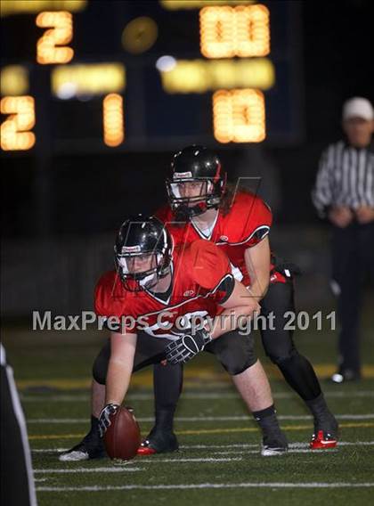 Thumbnail 3 in Ferndale vs. Salesian (CIF NCS D4 Final) photogallery.