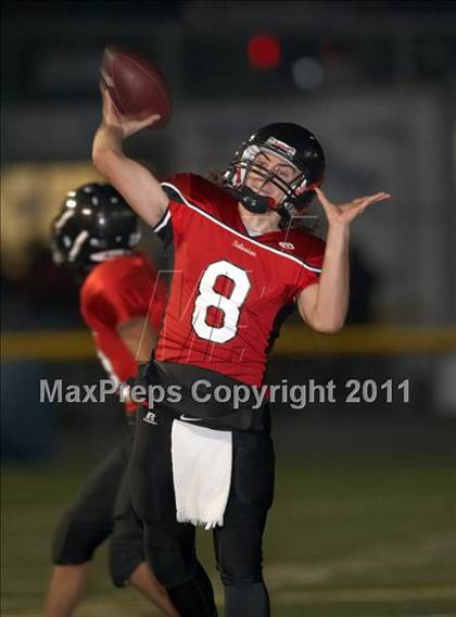 Thumbnail 2 in Ferndale vs. Salesian (CIF NCS D4 Final) photogallery.