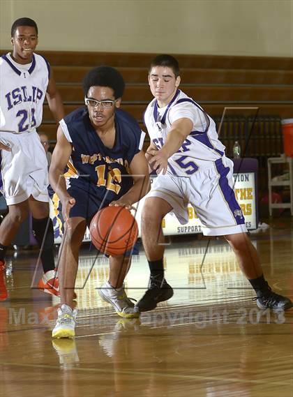 Thumbnail 3 in Islip vs West Babylon (Islip Holiday Tournament Final) photogallery.