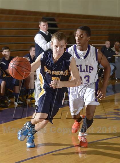 Thumbnail 3 in Islip vs West Babylon (Islip Holiday Tournament Final) photogallery.