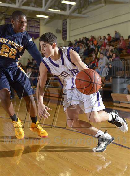 Thumbnail 2 in Islip vs West Babylon (Islip Holiday Tournament Final) photogallery.