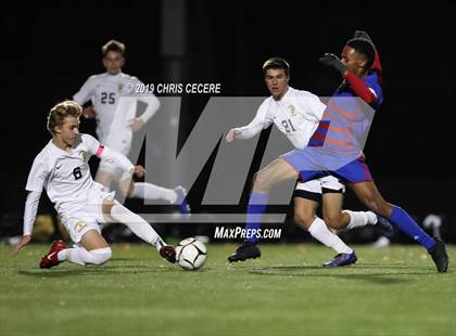 Thumbnail 3 in McQuaid Jesuit @ Fairport (Section 5 Class AA Final) photogallery.