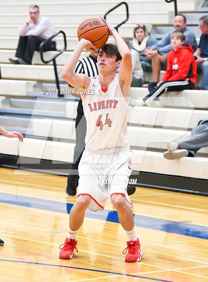 Thumbnail 3 in Verrado vs. Liberty (Sunnyslope Hoopsgiving Tournament) photogallery.
