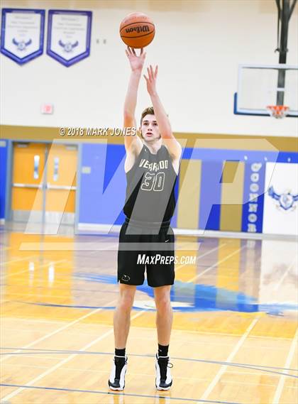 Thumbnail 3 in Verrado vs. Liberty (Sunnyslope Hoopsgiving Tournament) photogallery.