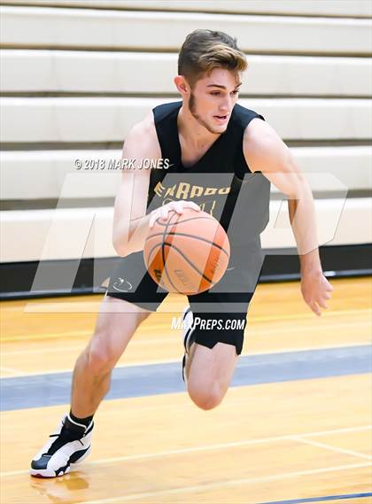 Thumbnail 2 in Verrado vs. Liberty (Sunnyslope Hoopsgiving Tournament) photogallery.