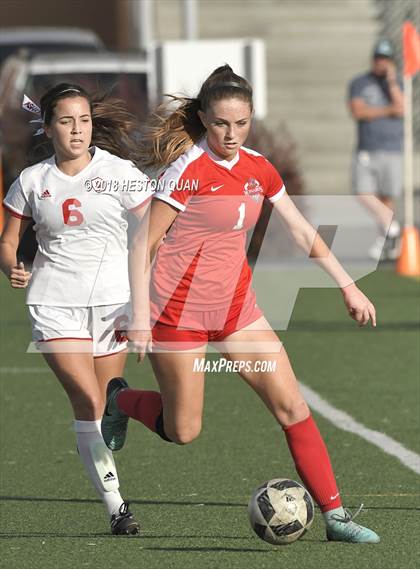 Thumbnail 1 in Mater Dei @ Orange Lutheran photogallery.