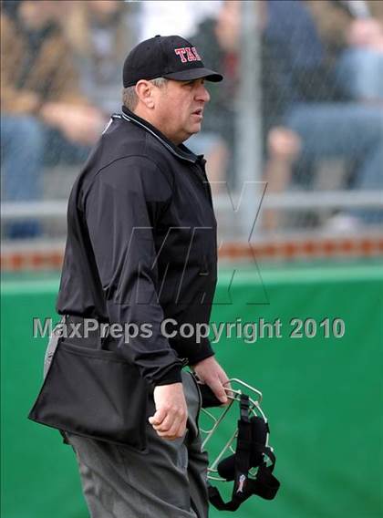 Thumbnail 3 in Nimitz vs. Liberty (Denton Ryan Tourney) photogallery.