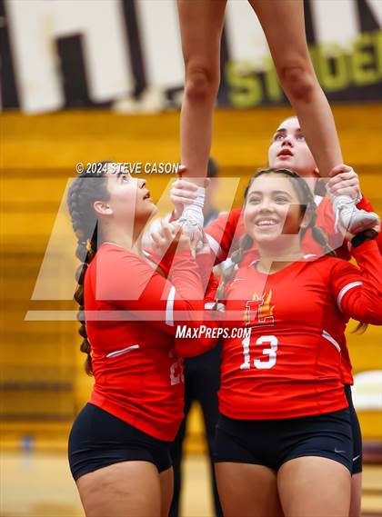 Thumbnail 1 in Del Oro photogallery.