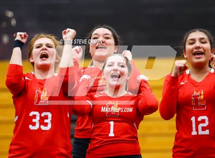 Thumbnail 3 in Del Oro photogallery.