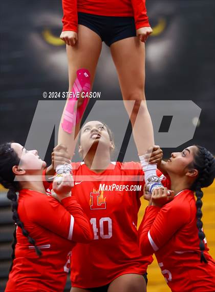 Thumbnail 2 in Del Oro photogallery.