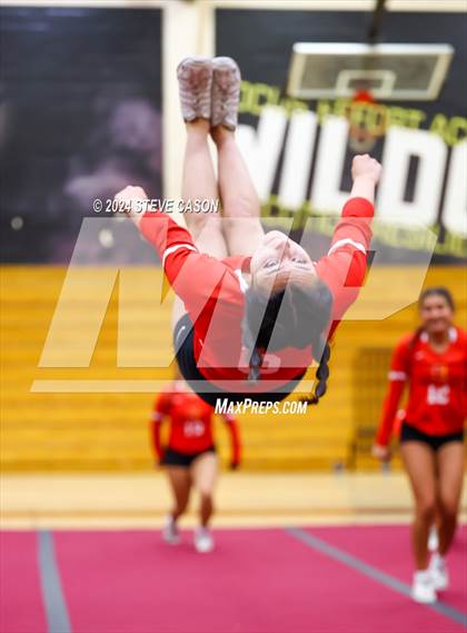 Thumbnail 3 in Del Oro photogallery.