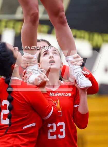 Thumbnail 2 in Del Oro photogallery.