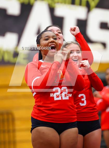 Thumbnail 3 in Del Oro photogallery.