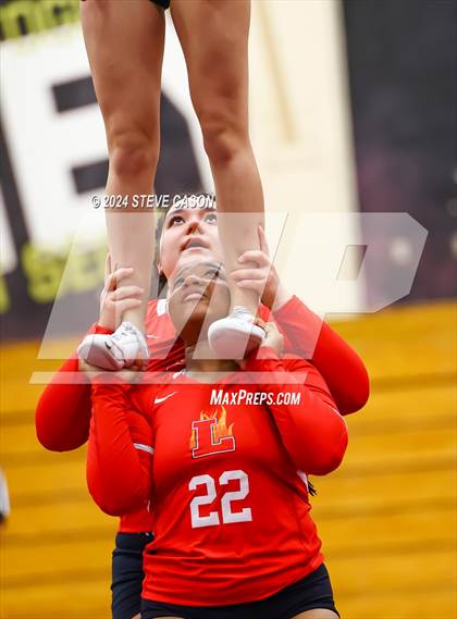 Thumbnail 3 in Del Oro photogallery.