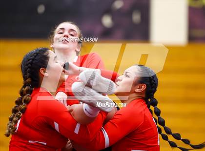 Thumbnail 3 in Del Oro photogallery.