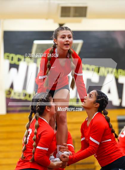 Thumbnail 3 in Del Oro photogallery.