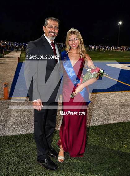 Thumbnail 2 in Claremont @ Charter Oak (Homecoming) photogallery.
