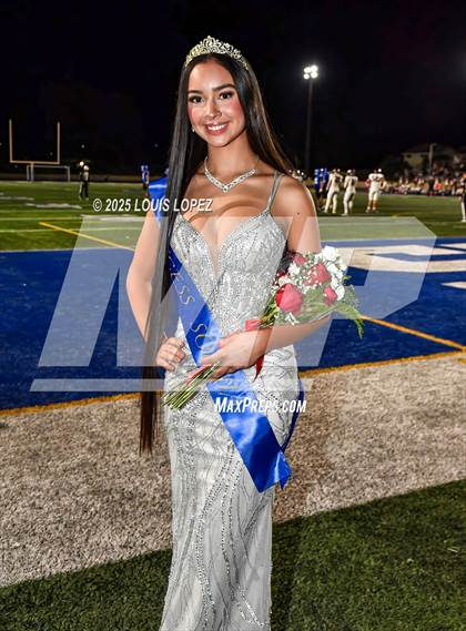 Thumbnail 1 in Claremont @ Charter Oak (Homecoming) photogallery.