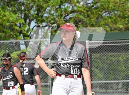 Thumbnail 1 in Farmington vs Herriman (UHSAA 6A Bracket 2 Round 1 - Game 1) photogallery.