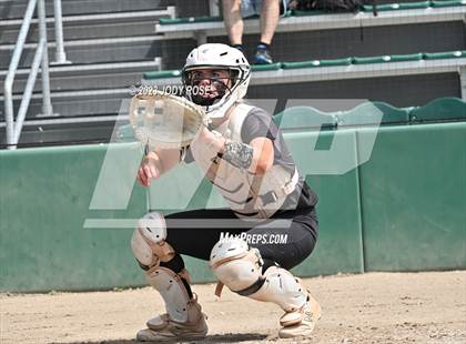 Thumbnail 1 in Farmington vs Herriman (UHSAA 6A Bracket 2 Round 1 - Game 1) photogallery.