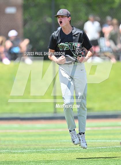 Thumbnail 2 in Broomfield vs. Mountain Vista (CHSAA 5A State 1st Round) photogallery.