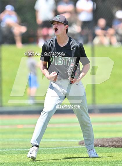 Thumbnail 2 in Broomfield vs. Mountain Vista (CHSAA 5A State 1st Round) photogallery.