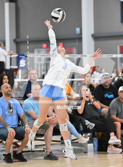 Thumbnail 3 in Santa Margarita vs. Mica Mountain (Nike TOC Southwest) photogallery.