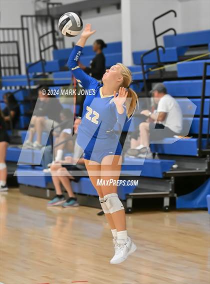 Thumbnail 2 in Santa Margarita vs. Mica Mountain (Nike TOC Southwest) photogallery.