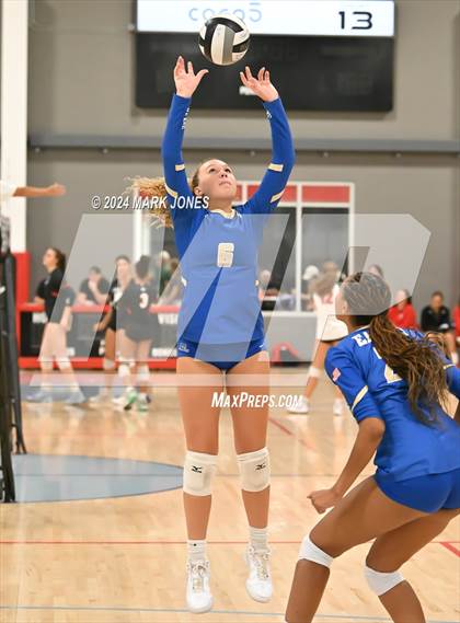 Thumbnail 3 in Santa Margarita vs. Mica Mountain (Nike TOC Southwest) photogallery.