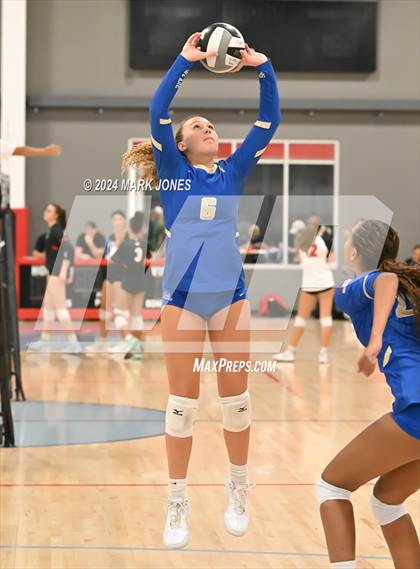 Thumbnail 2 in Santa Margarita vs. Mica Mountain (Nike TOC Southwest) photogallery.