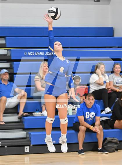 Thumbnail 1 in Santa Margarita vs. Mica Mountain (Nike TOC Southwest) photogallery.