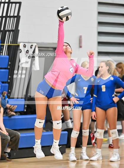 Thumbnail 1 in Santa Margarita vs. Mica Mountain (Nike TOC Southwest) photogallery.