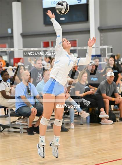 Thumbnail 2 in Santa Margarita vs. Mica Mountain (Nike TOC Southwest) photogallery.