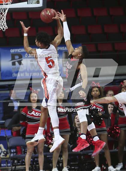 Thumbnail 3 in Half Hollow Hills East vs. Liverpool (NYSPHSAA Class AA Final) photogallery.