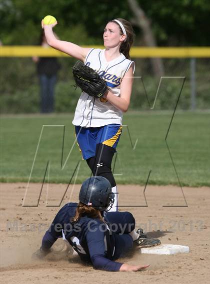 Thumbnail 2 in Morgan @ Haddam-Killingworth (Shoreline Conference Final) photogallery.