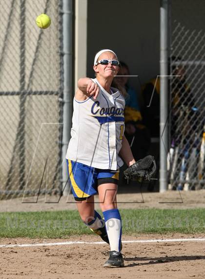Thumbnail 3 in Morgan @ Haddam-Killingworth (Shoreline Conference Final) photogallery.