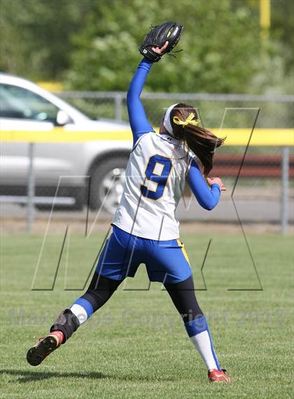 Thumbnail 1 in Morgan @ Haddam-Killingworth (Shoreline Conference Final) photogallery.