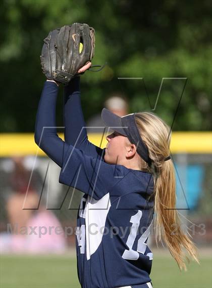 Thumbnail 2 in Morgan @ Haddam-Killingworth (Shoreline Conference Final) photogallery.
