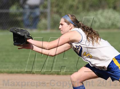 Thumbnail 2 in Morgan @ Haddam-Killingworth (Shoreline Conference Final) photogallery.